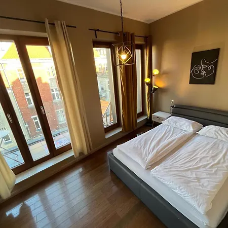 Windows To The Stylish *