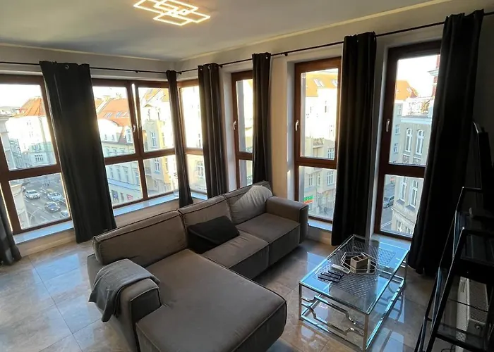 Windows To The Stylish Appartement Poznań